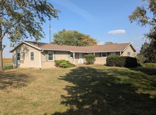 31457 Straw School Rd, Shannon, IL 61078