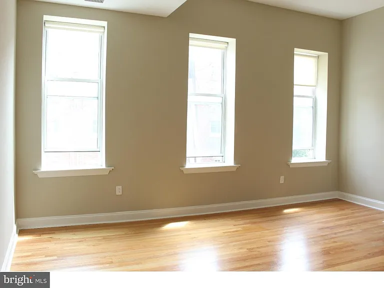 408 S 9th St #3F — Photo 8