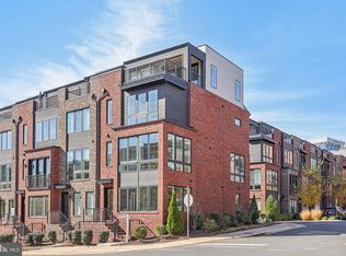 1970 Roland Clarke Pl, Reston, VA 20191