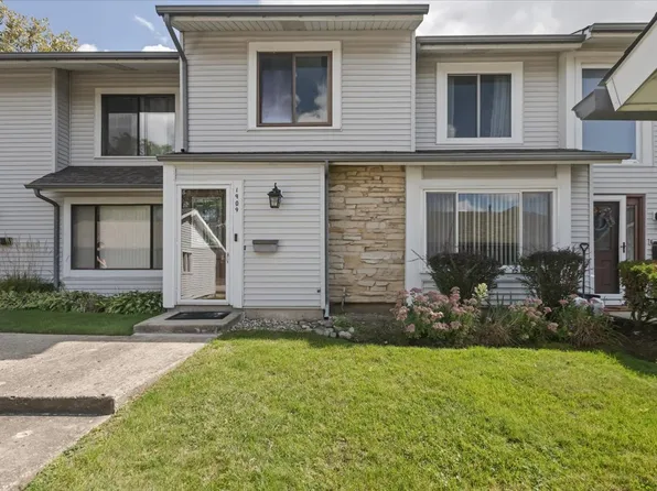 1909 Bates Pl, Downers Grove, IL 60516