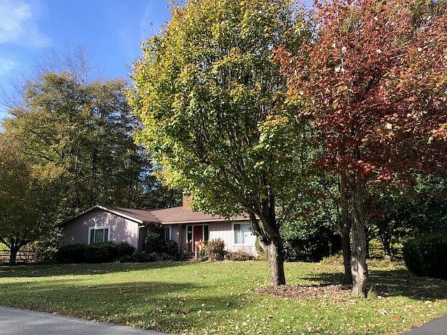 2nd image of 181 E Ridge Dr