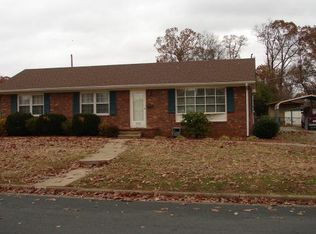 2425 Buckingham Rd, Burlington, NC 27217