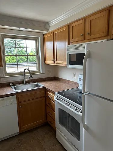 454 Bernhardt Dr #6 Photo 1