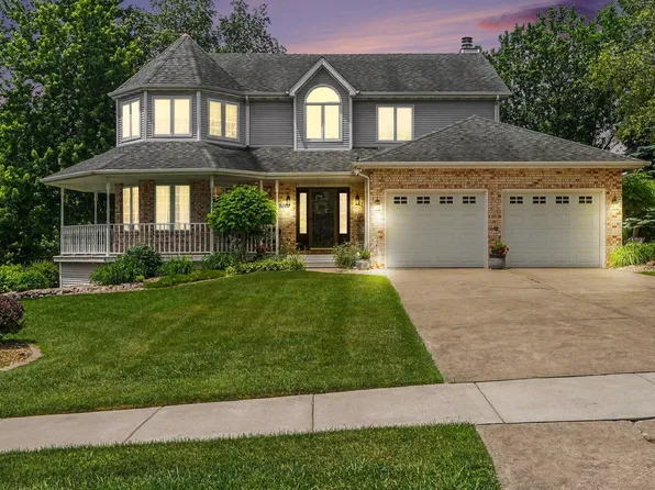 9260 Franklin Dr, Saint John, IN 46373