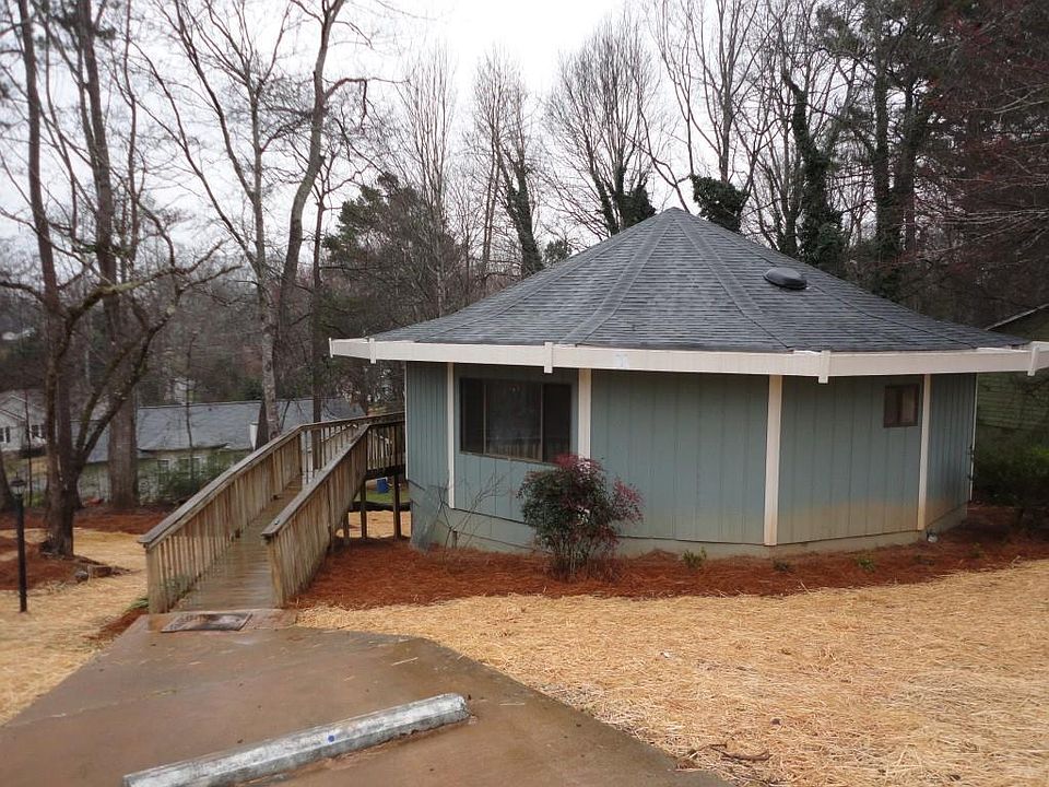 2nd image of 6431 Samoa Way