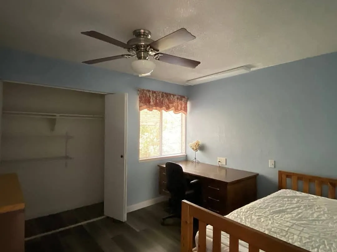 1554 Drake Dr Unit 3 photo 1
