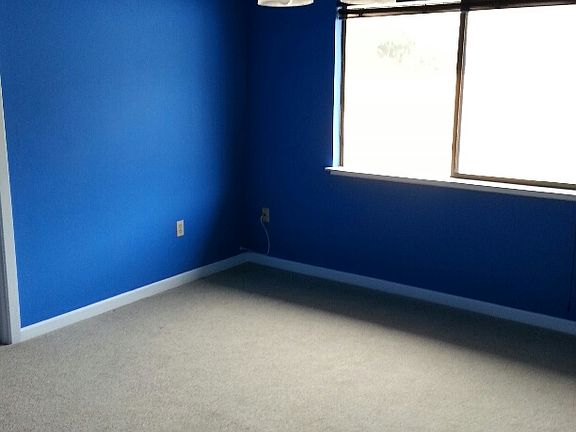 2nd image of 625 Larch Ave