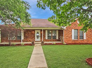 1 Hummingbird Dr, Vilonia, AR 72173