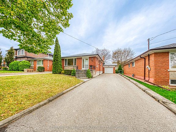4th image of 32 Bromton Dr