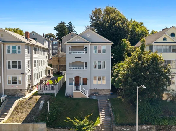 169 Perry Ave, Worcester, MA 01610