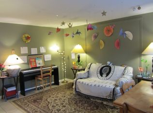 379 Douglas Pike APT 1, Smithfield, RI 02917