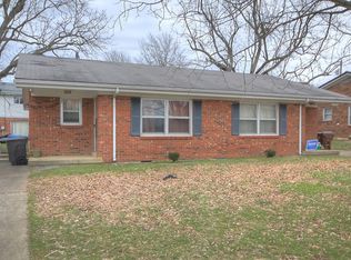 1321 Fulton Rd, Winchester, KY 40391