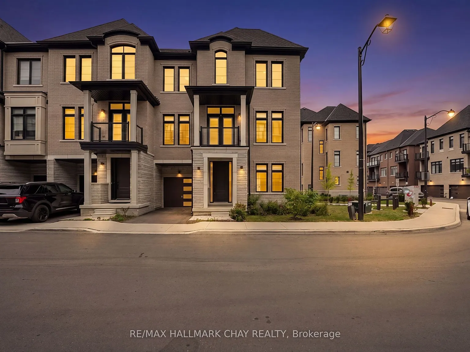 4 bed, $3,990 — Photo 1