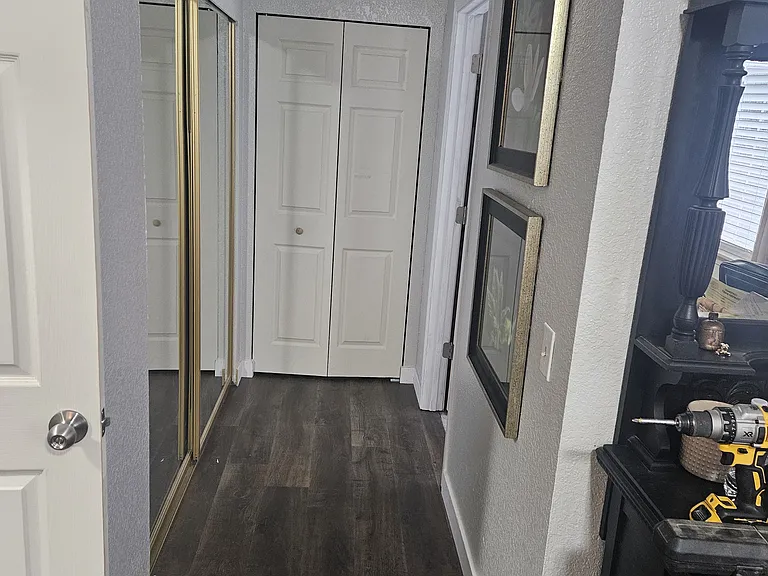 1131 Summerfield Dr SE — Photo 9