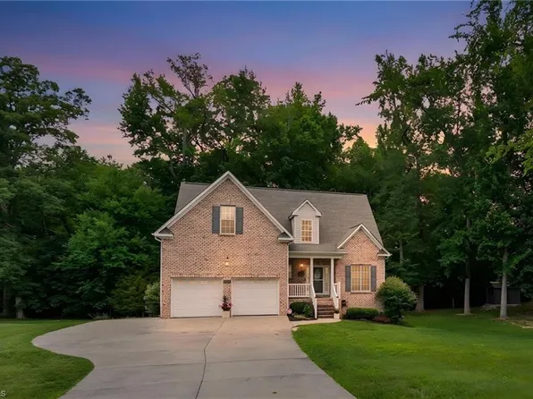 220 Drake Ln, Lexington, NC 27295