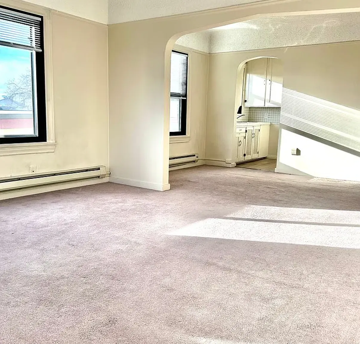 1 bed, 620 sqft, $1,900 — Photo 2