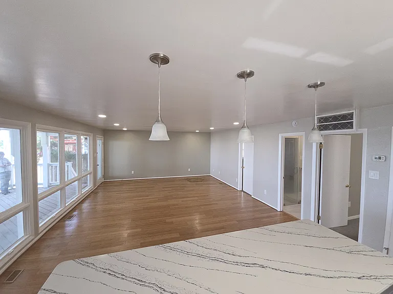 1331 Bayville St — Photo 23