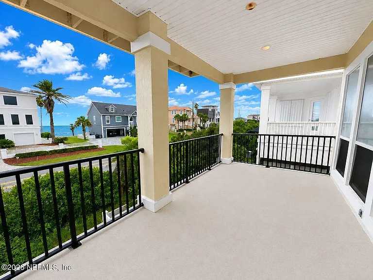 692 Sand Isles Cir — Photo 17
