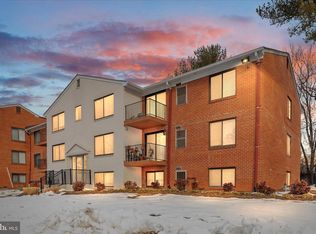 Country Club Green Condo, Leesburg, VA 20175