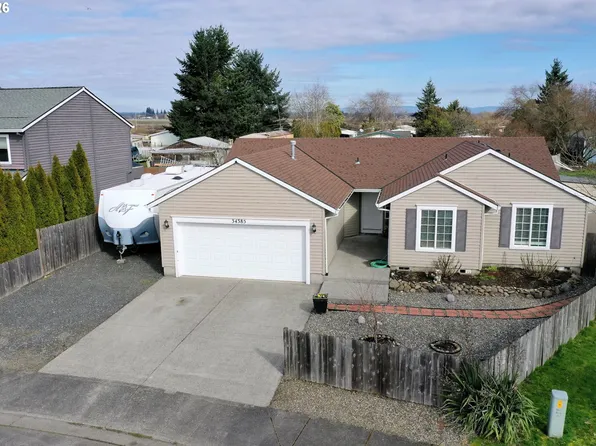 34385 NE Heron Meadows Dr, Scappoose, OR 97056