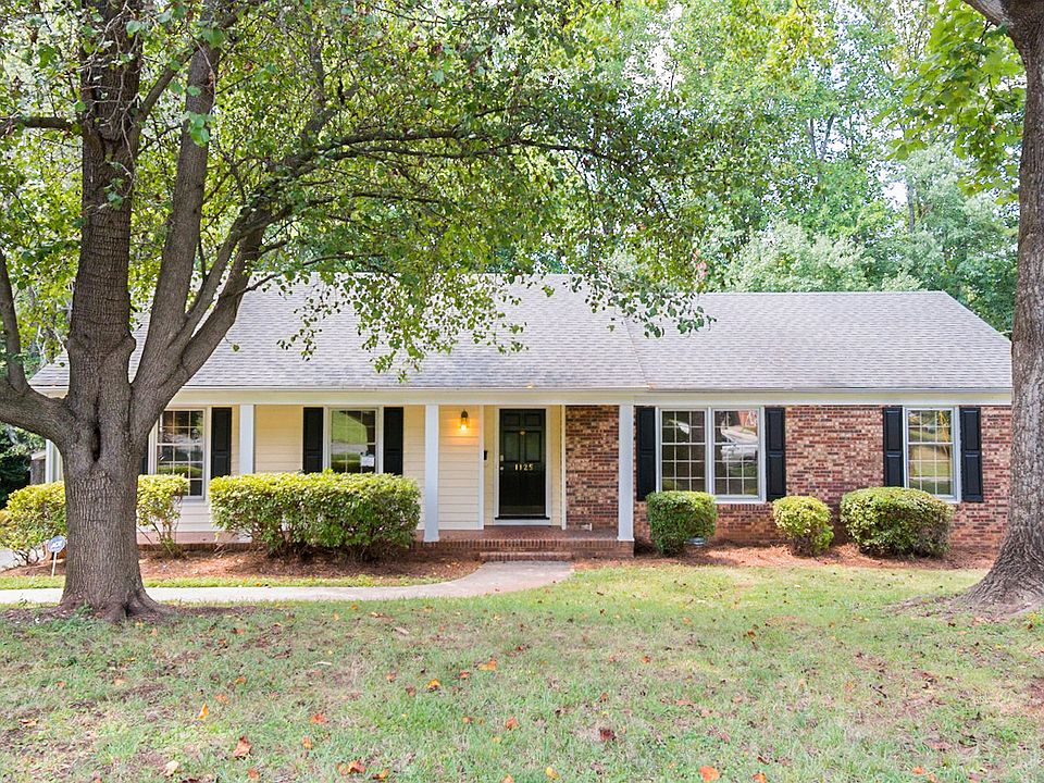 1st image of 1125 Huntsmoor Dr