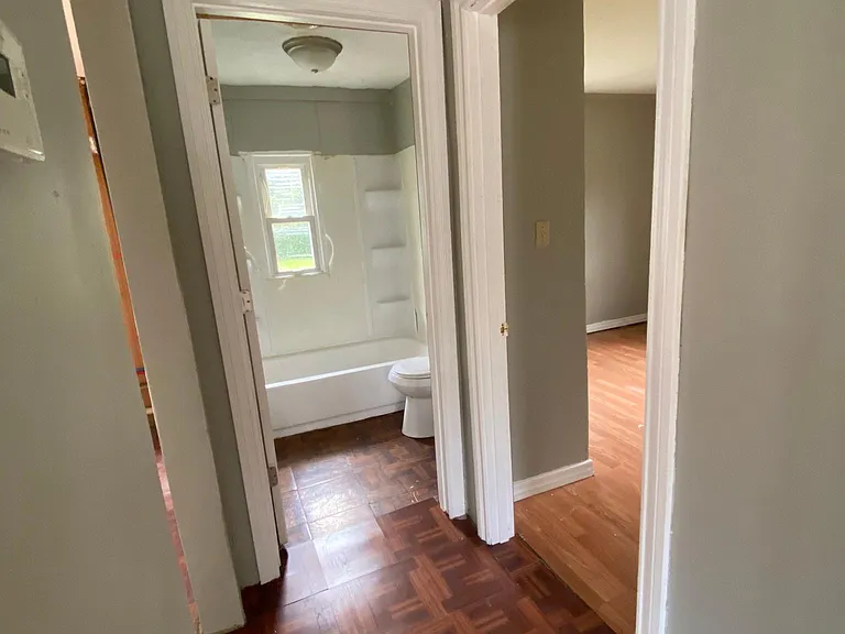 35831 Beverly Rd — Photo 8