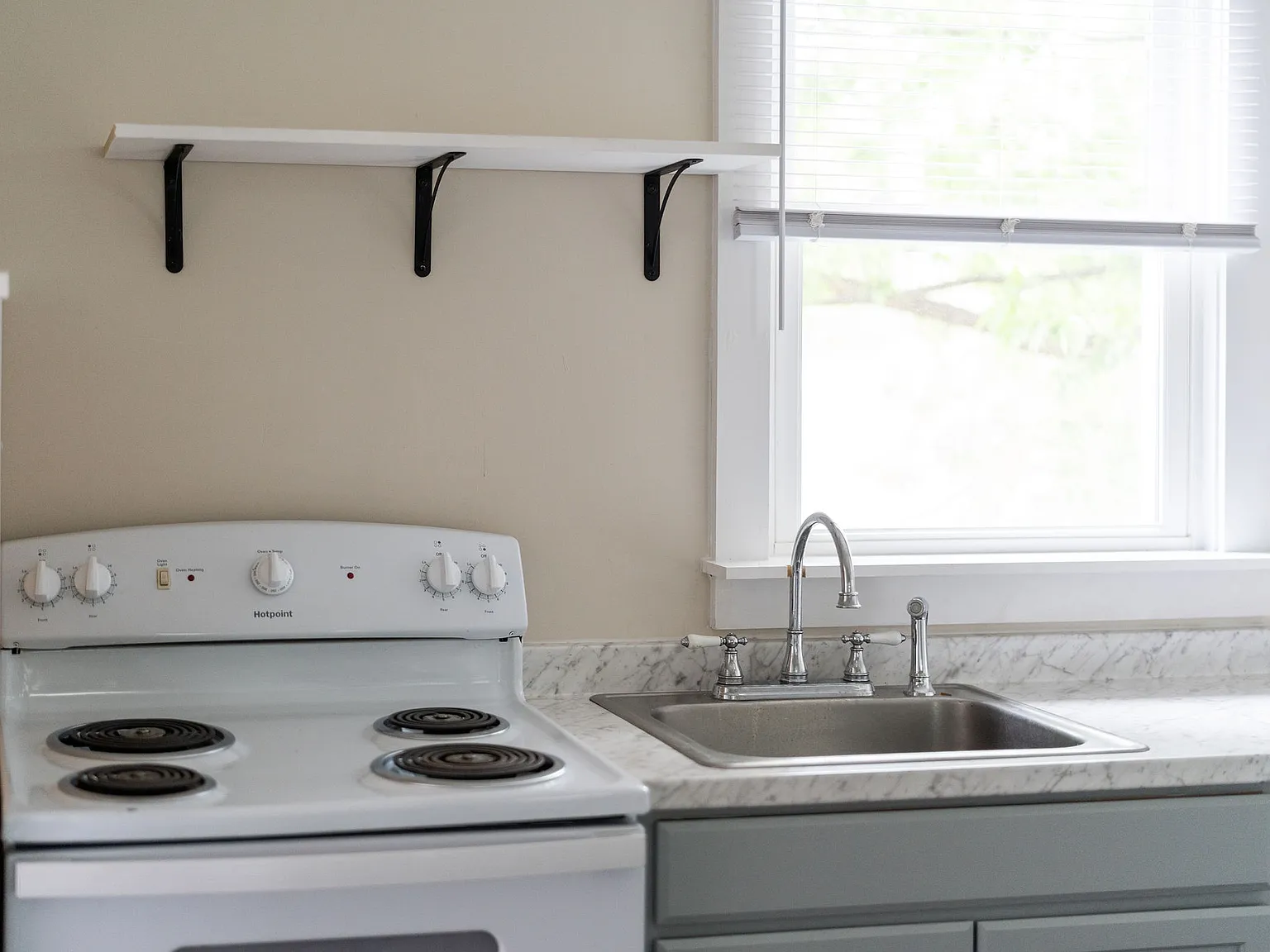 1 bed, 600 sqft, $795 — Photo 4