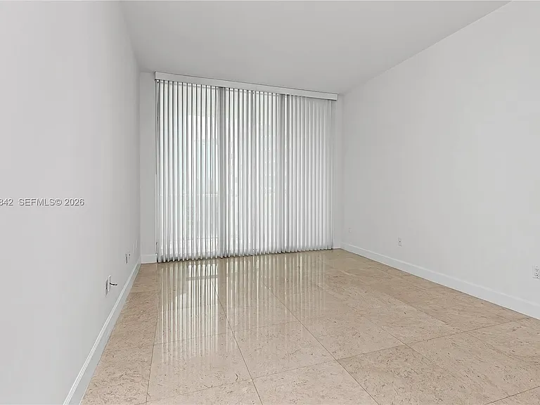 218 SE 14th St #TS206 — Photo 19