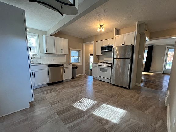 4th image of 4267 Metropolitan Dr