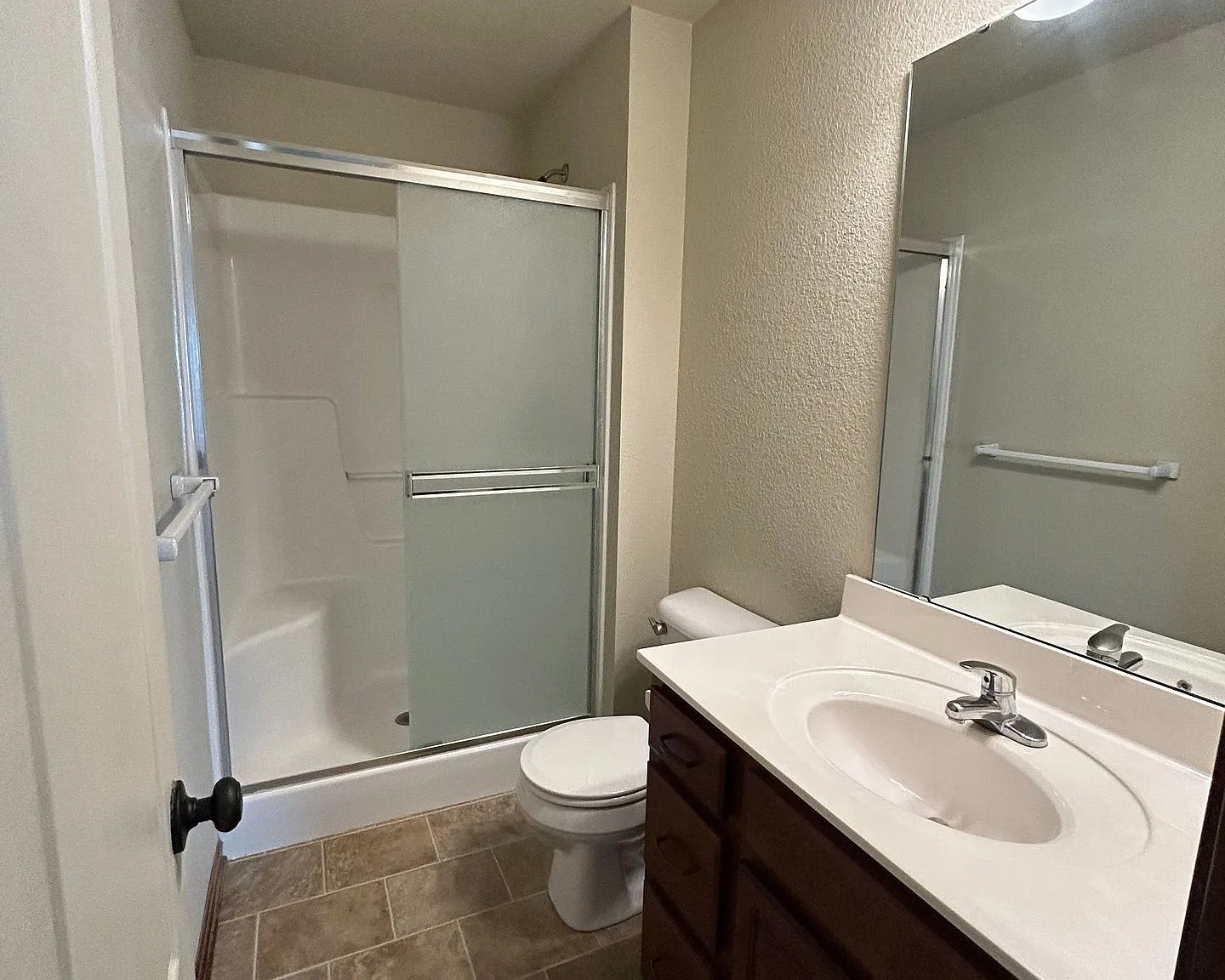3 Bed | 2 Bath | 1 car garage single level duplex in Blue Springs; Lee's Summit Schools — Photo 3