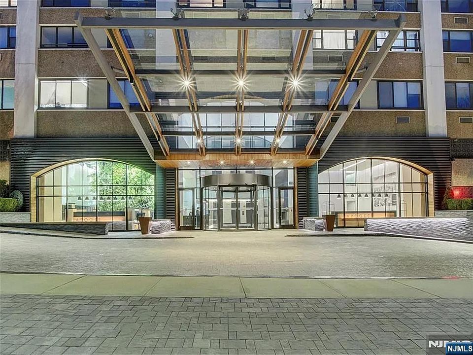 1st image of 250 Gorge Rd APT 28D