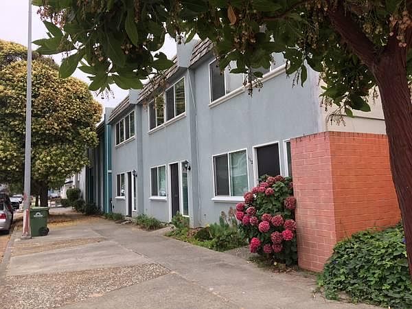 1st image of 114 Marina Ave