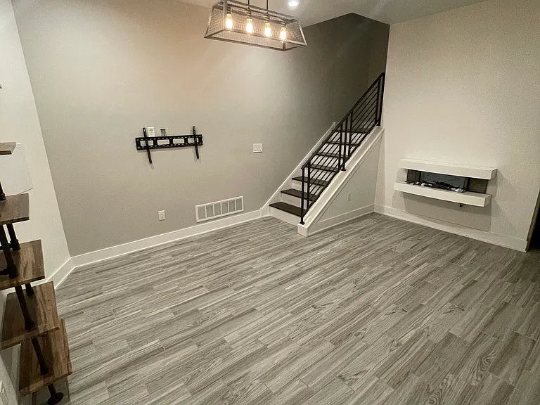 2419 Manton St — Photo 30