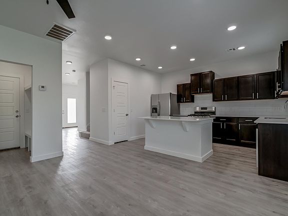 4th image of 13522 Vinita Dr