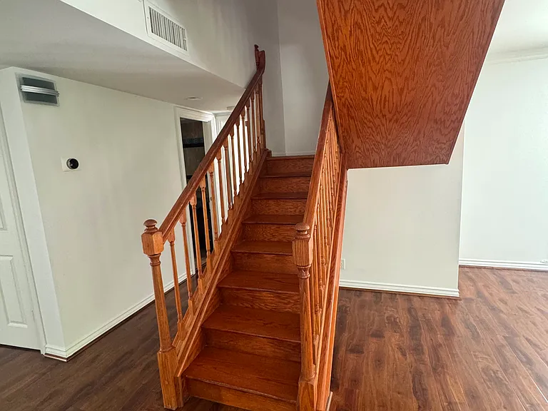 4153 W Sarah St — Photo 23
