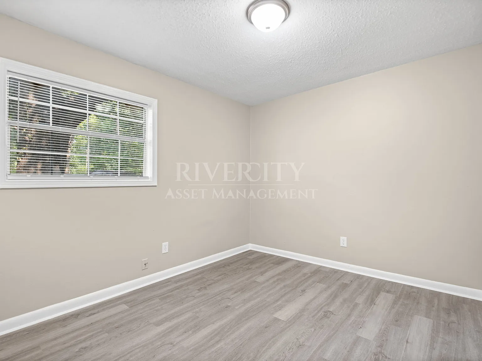 3256 Starsdale Street - 1 — Photo 3