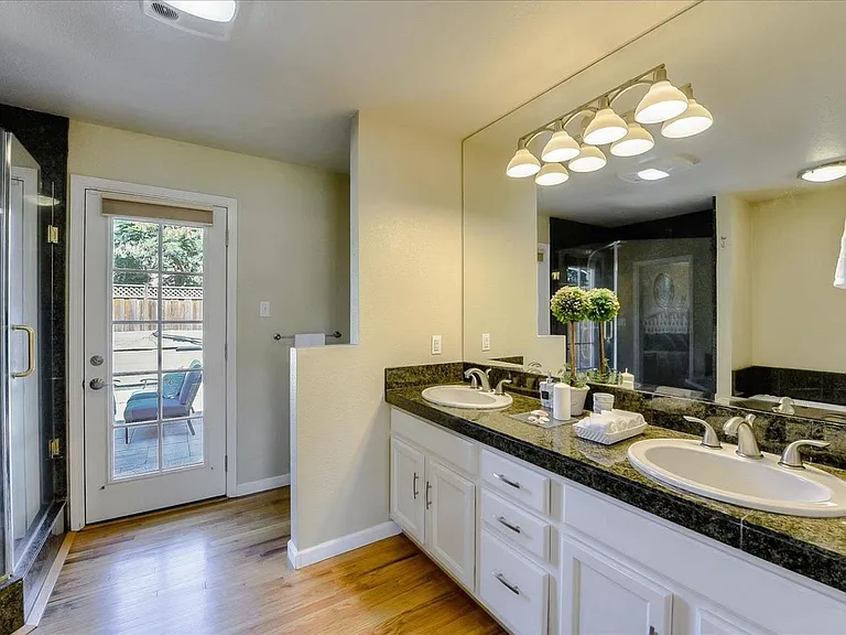 1365 Kimberly Dr — Photo 10