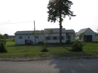 9650 Lakeview Rd, Alanson, MI 49706