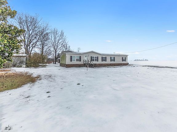 2nd image of 664 Rialto Rd