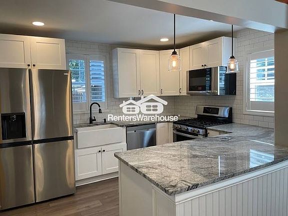 3rd image of 4421 31st Ave S