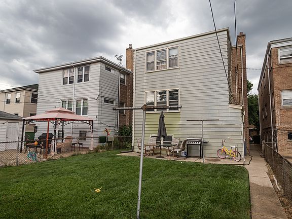 3rd image of 6037 W Lawrence Ave