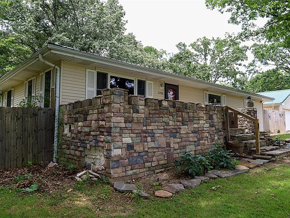 3rd image of 81 Muskrat Ln