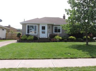 10699 Sharon Dr, Parma, OH