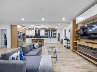 10500 McVeety St, Maple Ridge, BC V2W 0K3