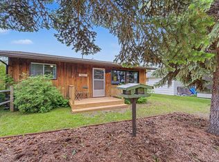 308 3rd St, Yellowstone, AB T0E 1A0