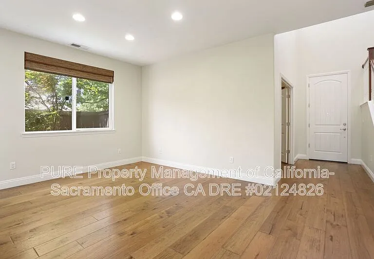 1571 Radford Loop — Photo 16