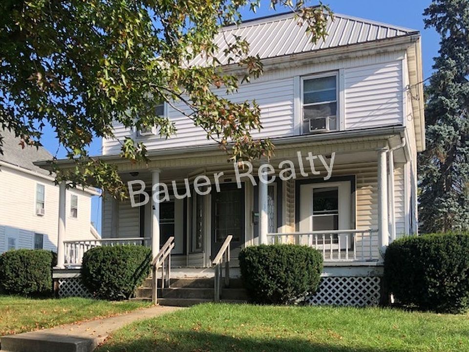 1st image of 320 W 4th St