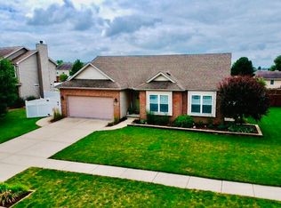 900 Peony Ln, Bourbonnais, IL