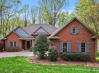352 Hunting Ridge Ln, Shelby, NC 28150