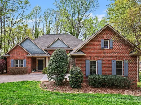 352 Hunting Ridge Ln, Shelby, NC 28150